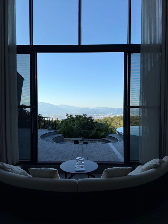 版納野奢明星同款鬆弛感拉滿 版納野奢明星同款鬆弛感拉滿