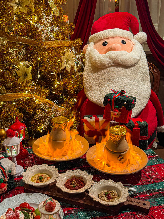 青島萬象城!金色聖誕樹!好拍!速去!! 青島萬象城!金色聖誕樹!好拍!速去!!