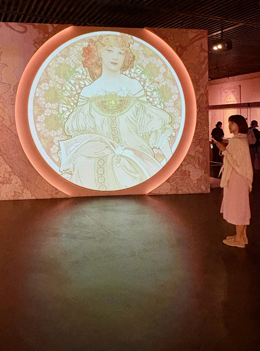 Mucha, a standard-bearer of the Art Nouveau movement – ​​A special