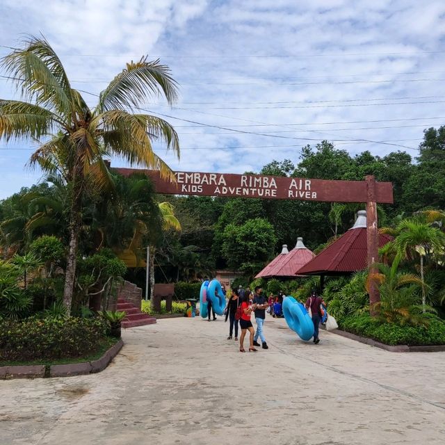 Bukit Merah Laketown Waterpark