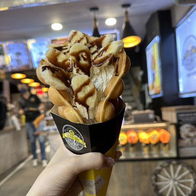 台湾:九份老街 ˗ˏˋ 菓燈 Golden 1889 ˎˊ˗ | Trip.com 新北市