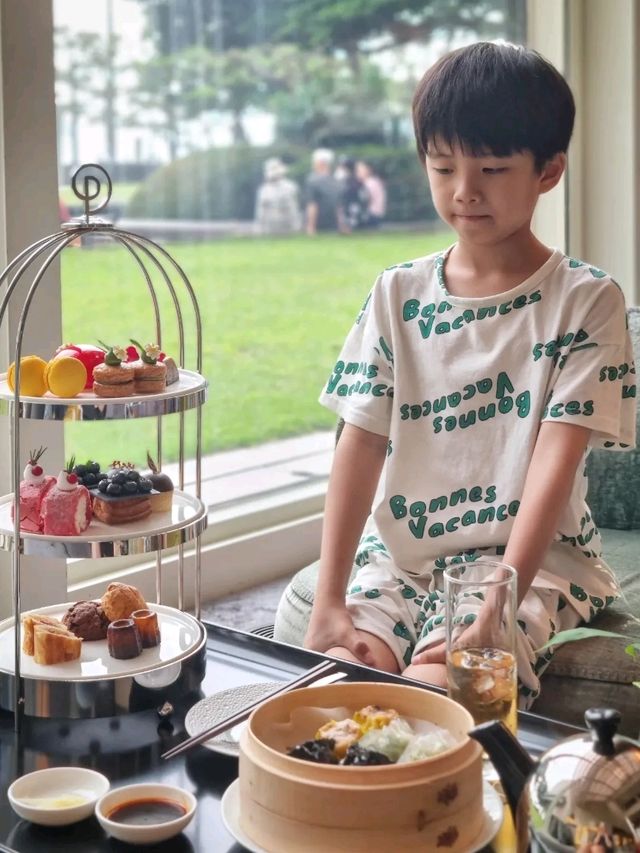 애프터눈티와 함께하는 호캉스