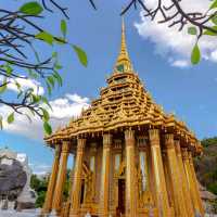 วัดพระพุทธบาท ราชวรมหาวิหาร รอยพระบาทพระพุทธเจ้า