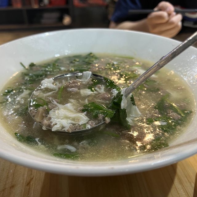 環境闊落的小炒店