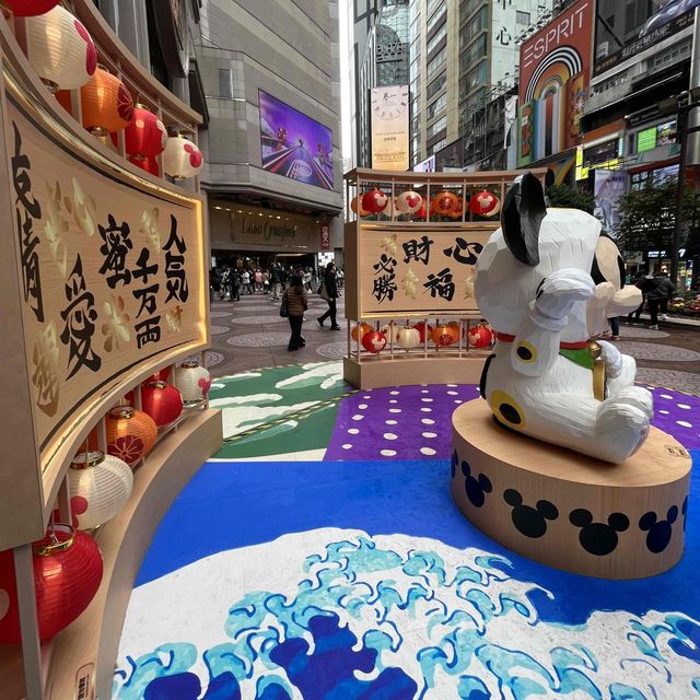 招財貓造型米奇老鼠同唐老鴨
