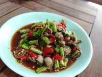 กินส้มตำกันร้านอาหารป้าอ้วน 2 
