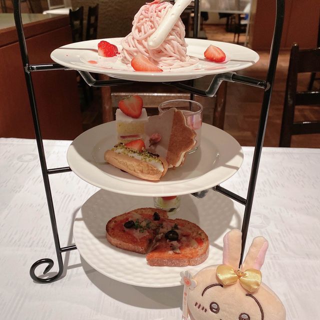 【ニューオータニイン札幌】春のアフタヌーンティー