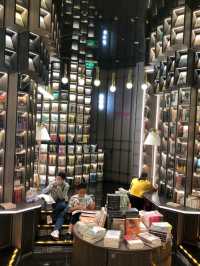 多角度,細緻地看清楚【鍾書閣】