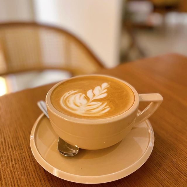寬敞木系Cafe☕️必點打卡芭菲🍓