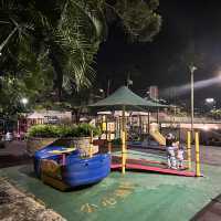食飽飯散散步，夜遊九龍公園