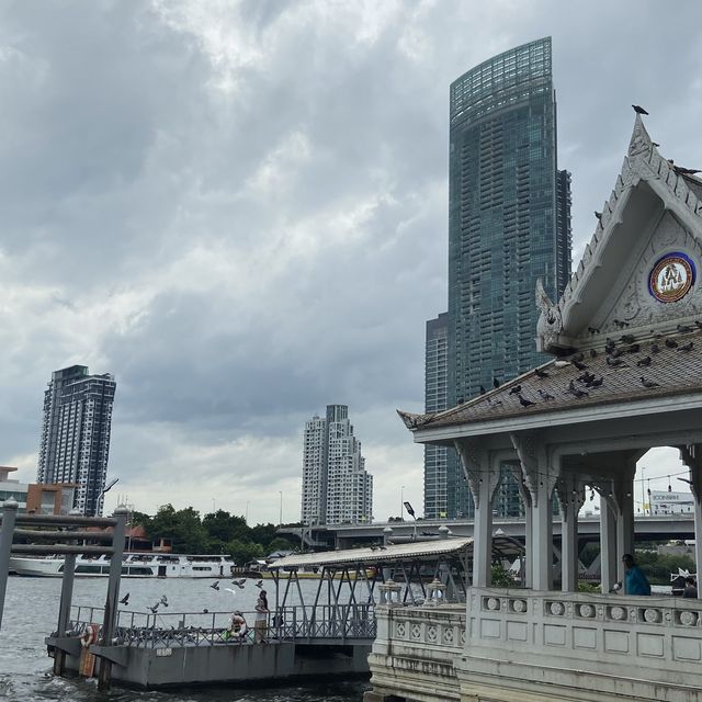 วัดสวยกลางกรุง