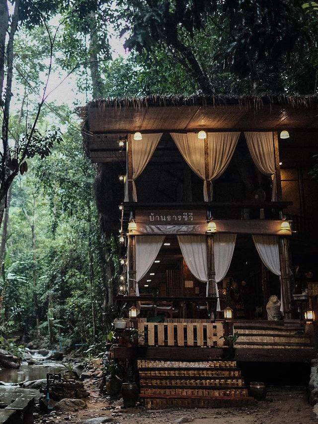 บ้านธารชีวี จ.เชียงใหม่ ที่พักสุดชิลริมลำธาร