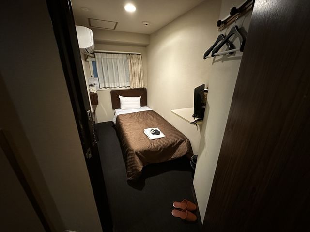 東京・大塚。シンプルでコンパクト。1人旅ならこれくらいが心地よい『ホテルサンターガス大塚店』