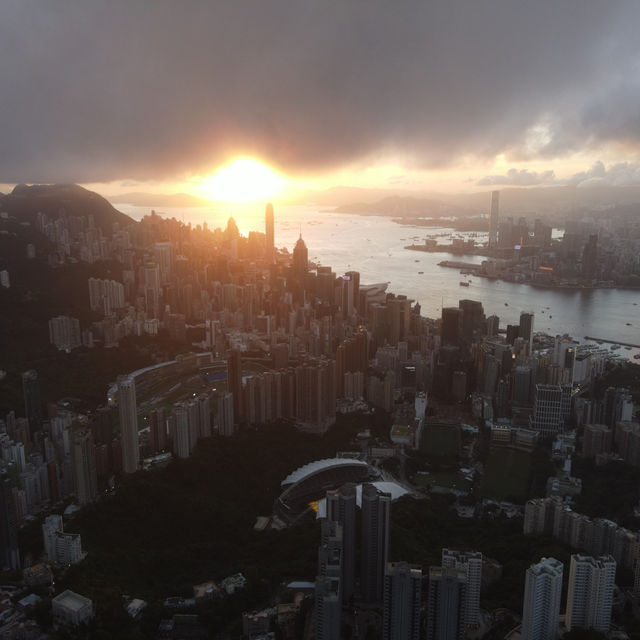 香港🇭🇰 ｜日落好去處☀️ - 渣甸山觀景台🌟