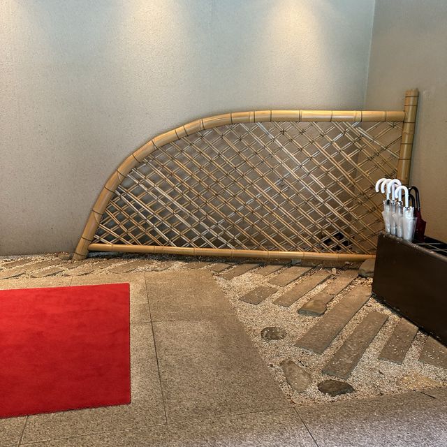 山口の老舗旅館、大谷山荘の貫禄さ。