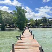 สะพานไม้ไผ่ อ่าวท่าเลน ความสวยสงบ