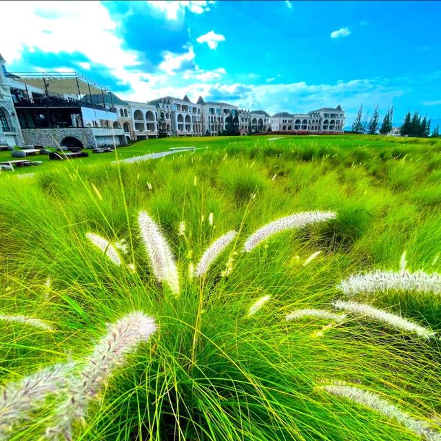 เนรมิตปราสาทงามใจกลางเขาใหญ่ ที่ Mövenpick Resort 