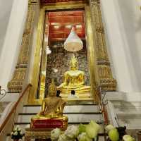 เที่ยวย่านเสาชิงช้า