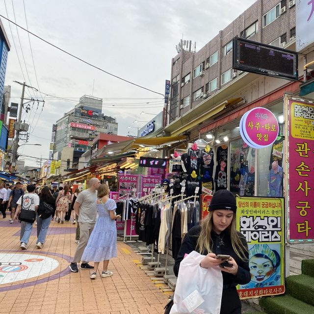 首爾探店～年輕人必去 弘大購物街
