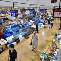 Awesome seafood market