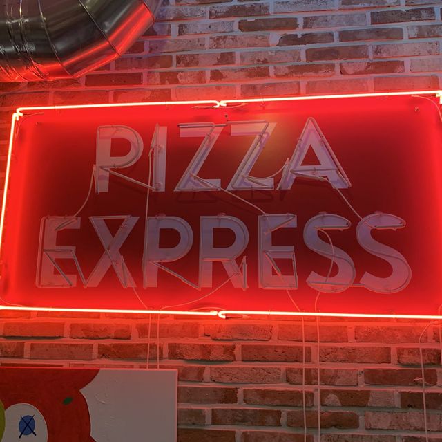 【渡韓記録】ソウル カロスキル PIZZA EXPRESS とにかく可愛いインスタ映え空間