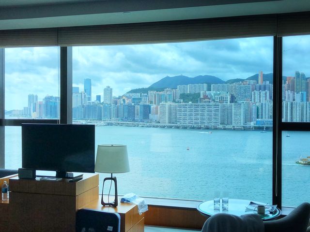 「香港嘉里酒店：房間美景，煙花一流」