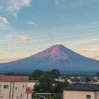 日本酒店｜被日出赤富士景觀曬醒⛰️
