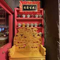《尖沙咀宮廷風火鍋店》