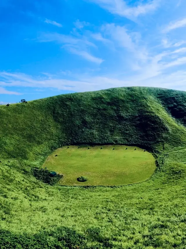 【絶景】晴れた日に行きたい！リフトで登る大室山で空中散歩を楽しむ⛰