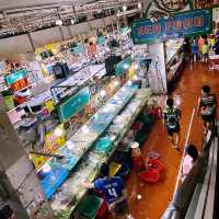 布吉泰特式：班贊海鮮鮮貨市場