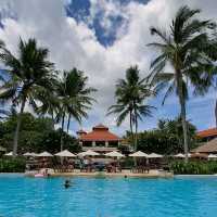 EXPLORING ONE OF THE BIGGEST POOL IN NUSA DUA