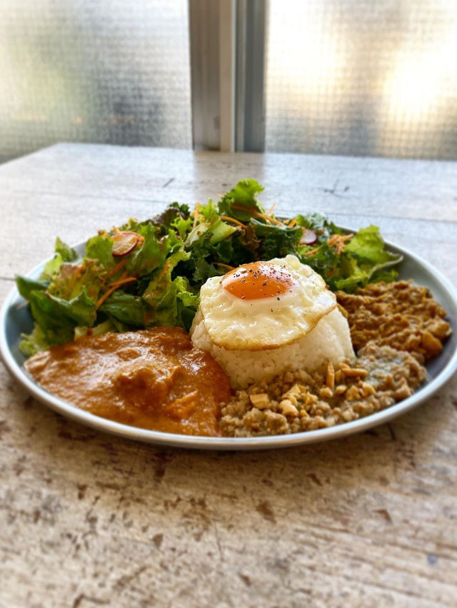 【福岡カフェ】野菜がたっぷりのスパイスカレーが楽しめる