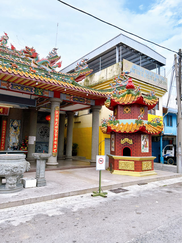 Chinese Temple at Kelapa Sawit Kulai 