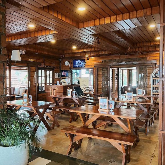 BUMI AKI HERITAGE | A LEGENDARY SUNDANESE RESTAURANT