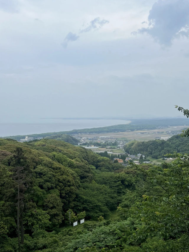 【福岡神社】お寺から海を眺めることができる大きな不動寺