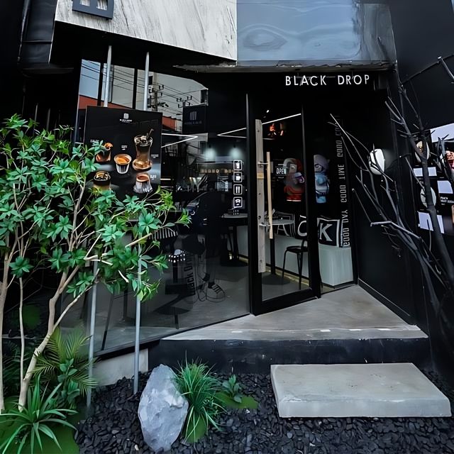 🥧Black Drop Coffee ร้านกาแฟที่มีเอกลักษณ์