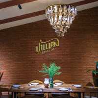 กินบิงซูชาไทย และอาหารไทยในบ้านไม้ ที่ เชียงใหม่ 