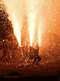 江戸時代の三大花火を受け継ぐ手筒花火発祥の地‼️大迫力の光景を見に行こう🎇