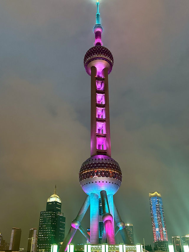📍The Oriental Pearl tower, Shanghai, China 🇨🇳 