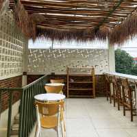 COFFITH COFFEE KITCHEN | WITH A COMFORTABLE INDOOR AREA & THE OUTDOOR SIDE IS COZY