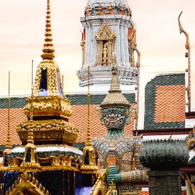 วัดพระแก้ว หรือ วัดพระศรีรัตนศาสดาราม