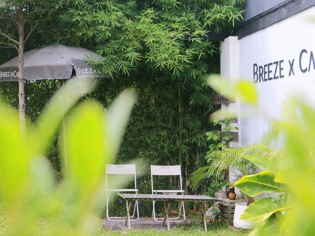 เที่ยวคาเฟ่ Breeze x cafe 