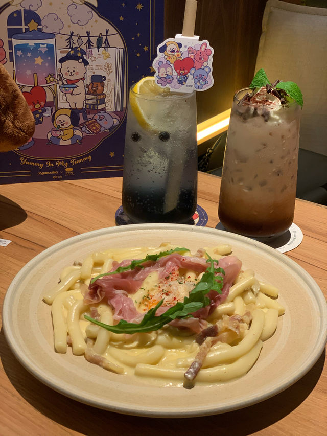  打卡BT21 主題