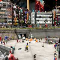 ไปทัวร์เมืองมนุษย์จิ๋วที่ Small Worlds Tokyo กัน