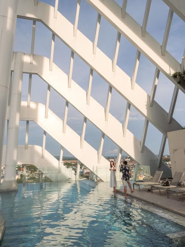 Arbour Hotel Pattaya ที่พักสระว่ายน้ำวิวสุดปัง