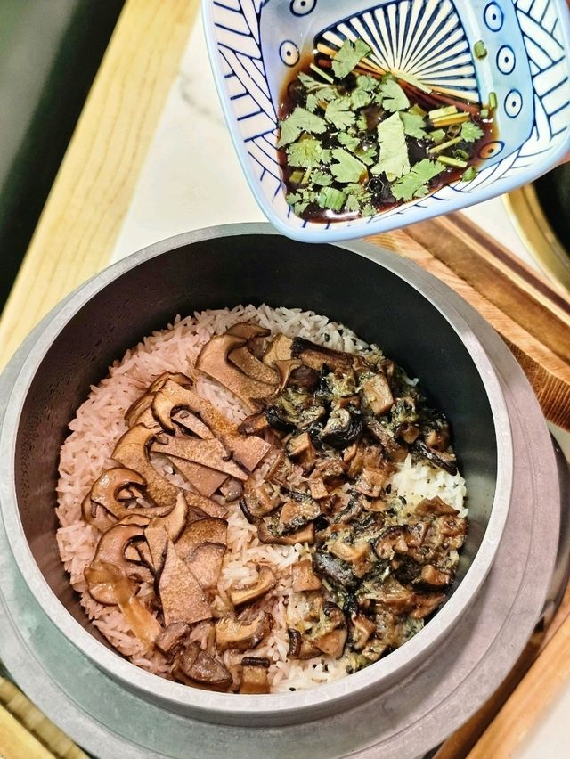📍深圳必吃。養生火鍋🍲 錦煲·野生菌墨脫石鍋土雞