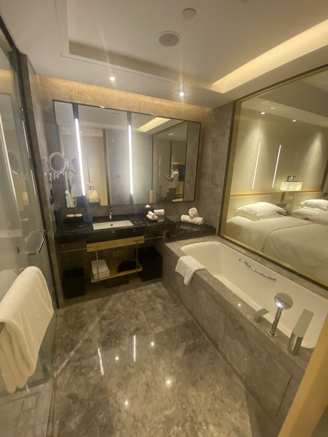 Luxurious Stay : Hilton Suzhou