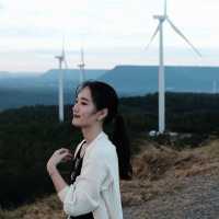 เขายายเที่ยง เขาใหญ่: ทิวทัศน์แห่งขุนเขาและสายลม