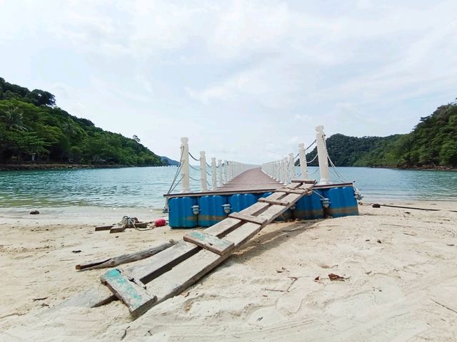 พายเรือไปเกาะง่าม