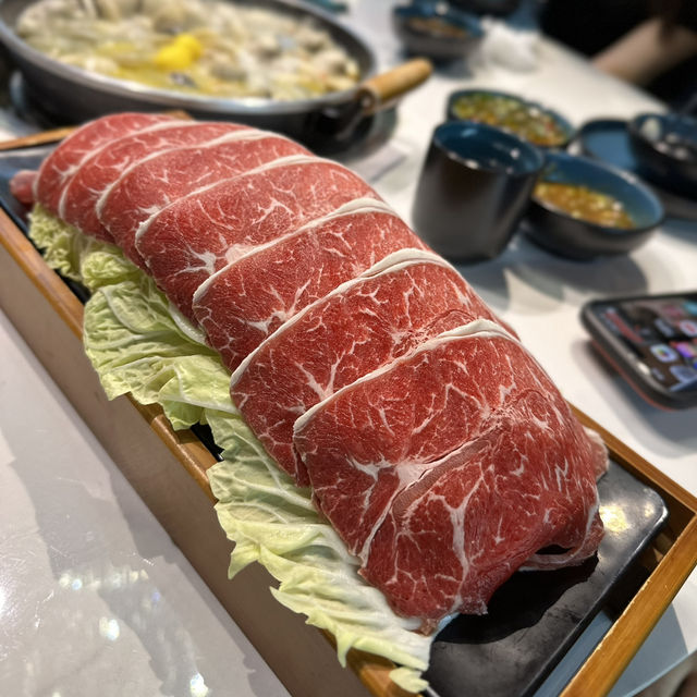 馬交覓食！打卡小熊造型．爆滿黃金蜆鍋